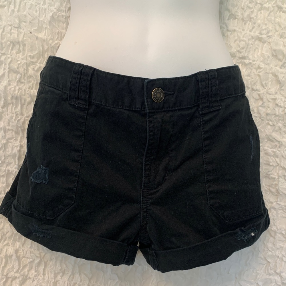 MOSSIMO black mid rise shorts size 4